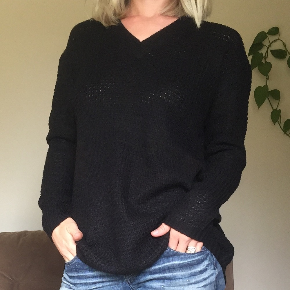 Black vneck knit sweater